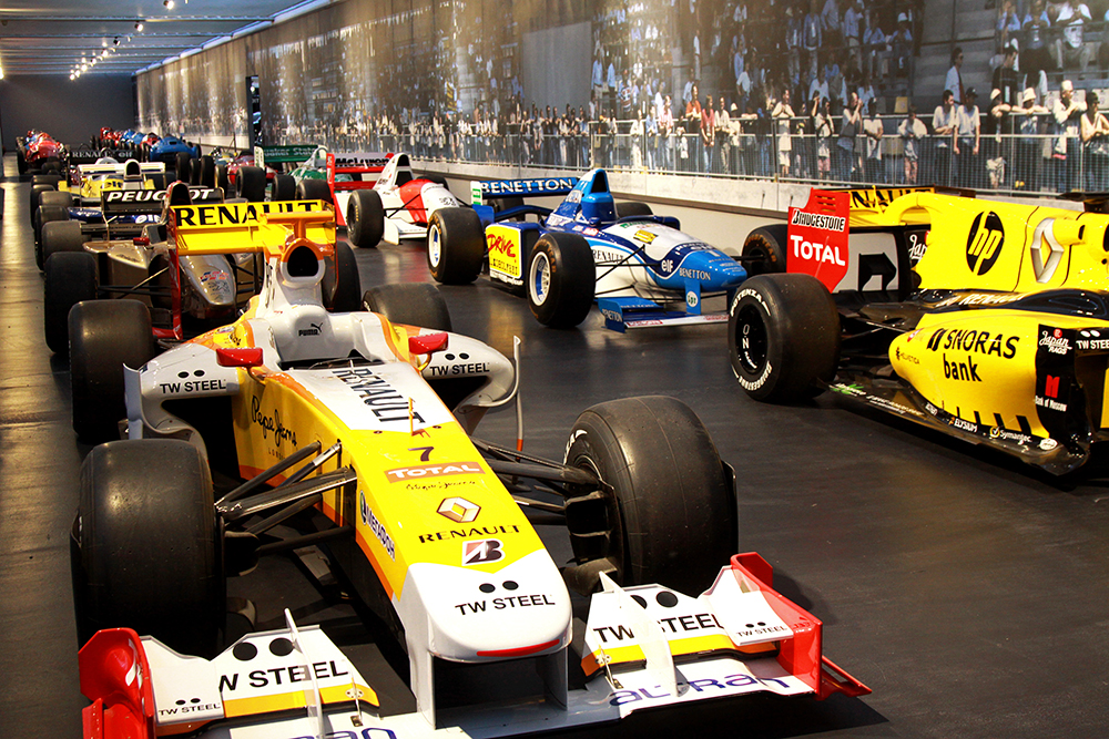 samochody wyścigowe F1