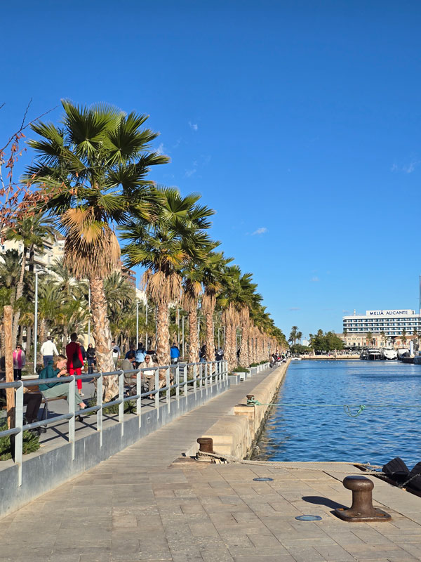 Alicante promenada